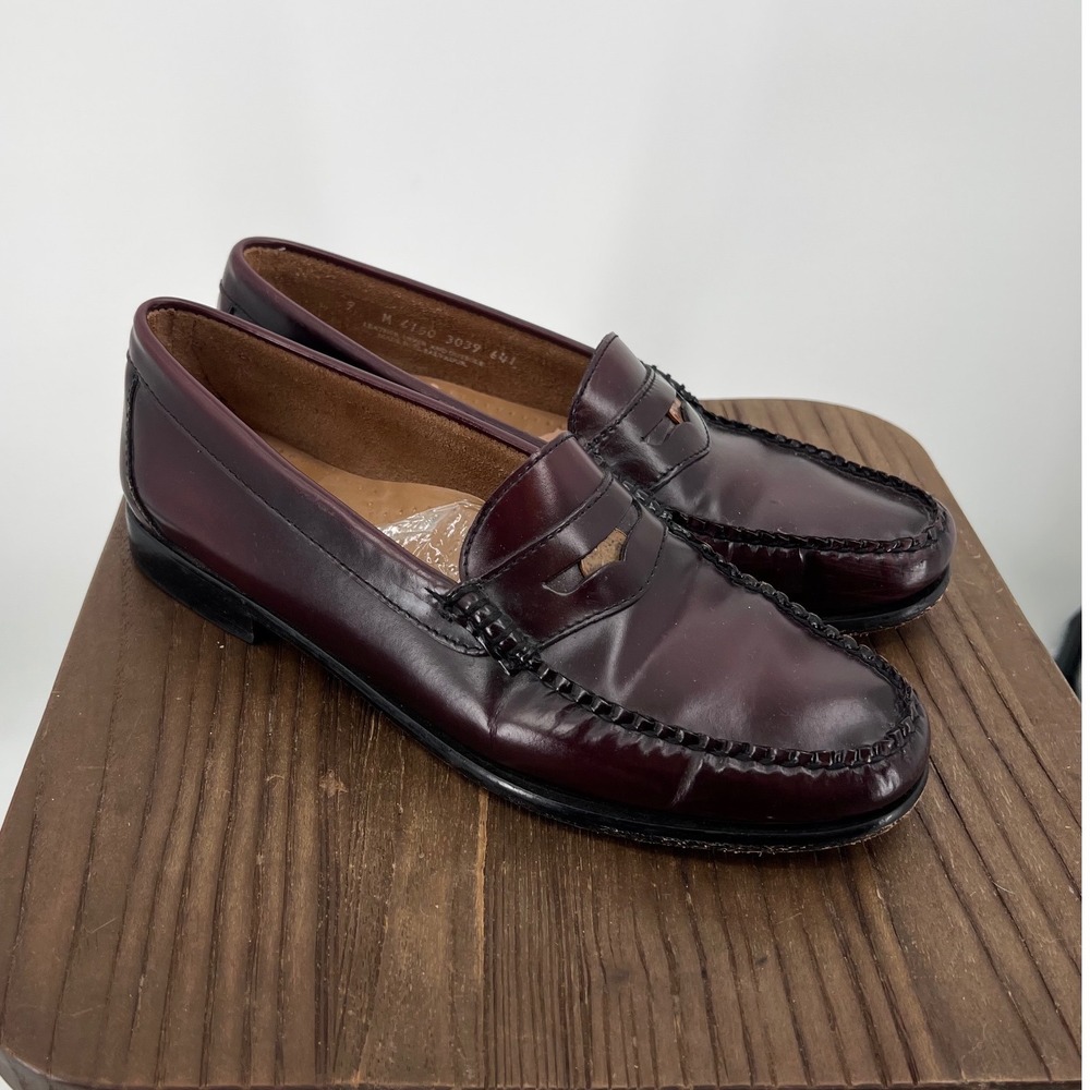 GH Bass Weejuns Diane Burgundy Leather Penny Loafers  9M